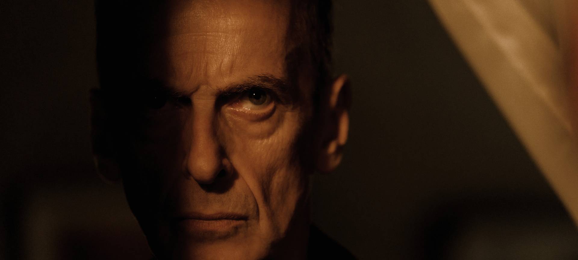 Hegarty will die Ermittlungen sabotieren.