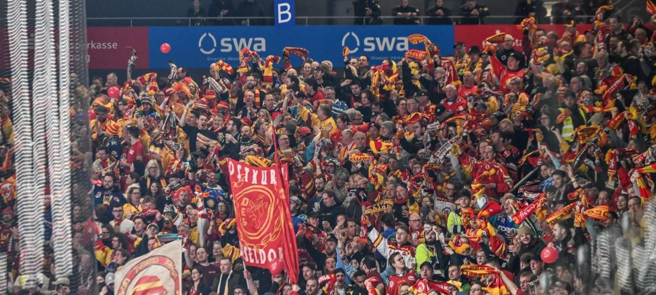 Düsseldorfer EG sichert sich in Augsburg den Klassenerhalt