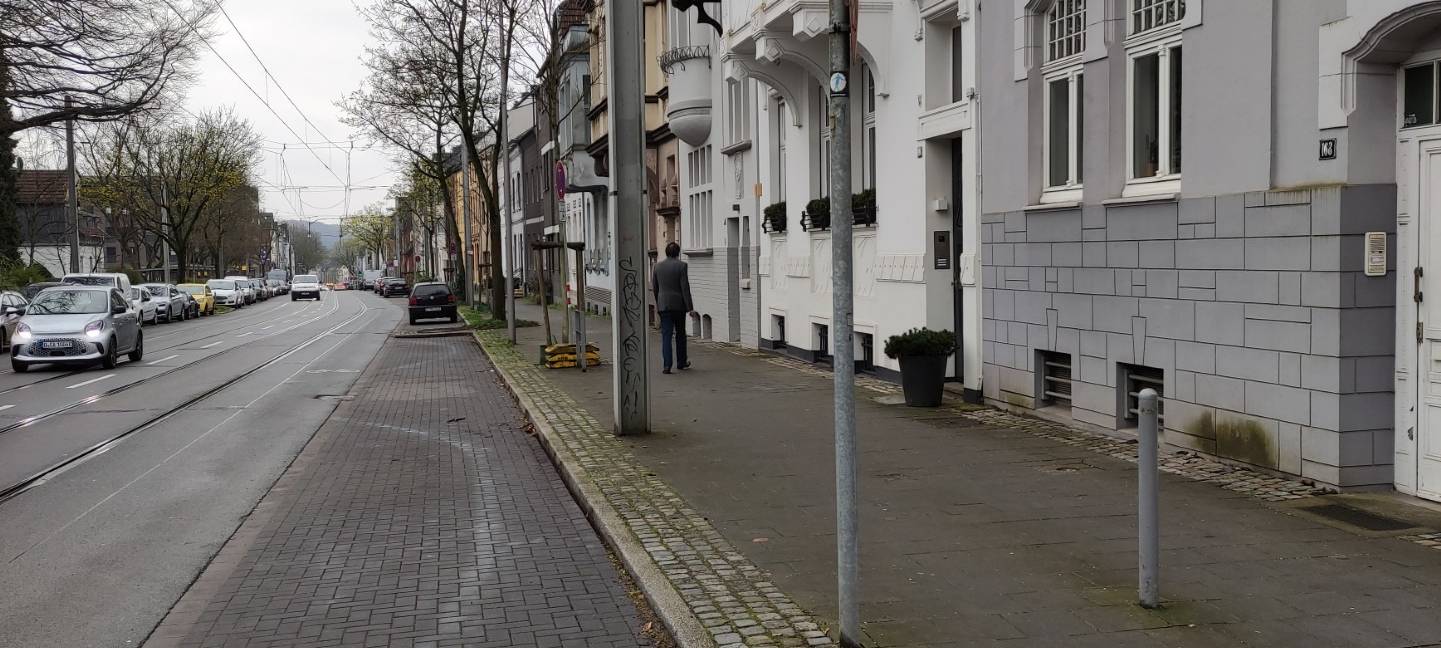 Benderstraße in Düsseldorf: Radfahrstreifen wird deutlicher