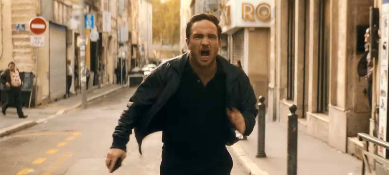 Charly ist auf der Flucht vor den Gangs.