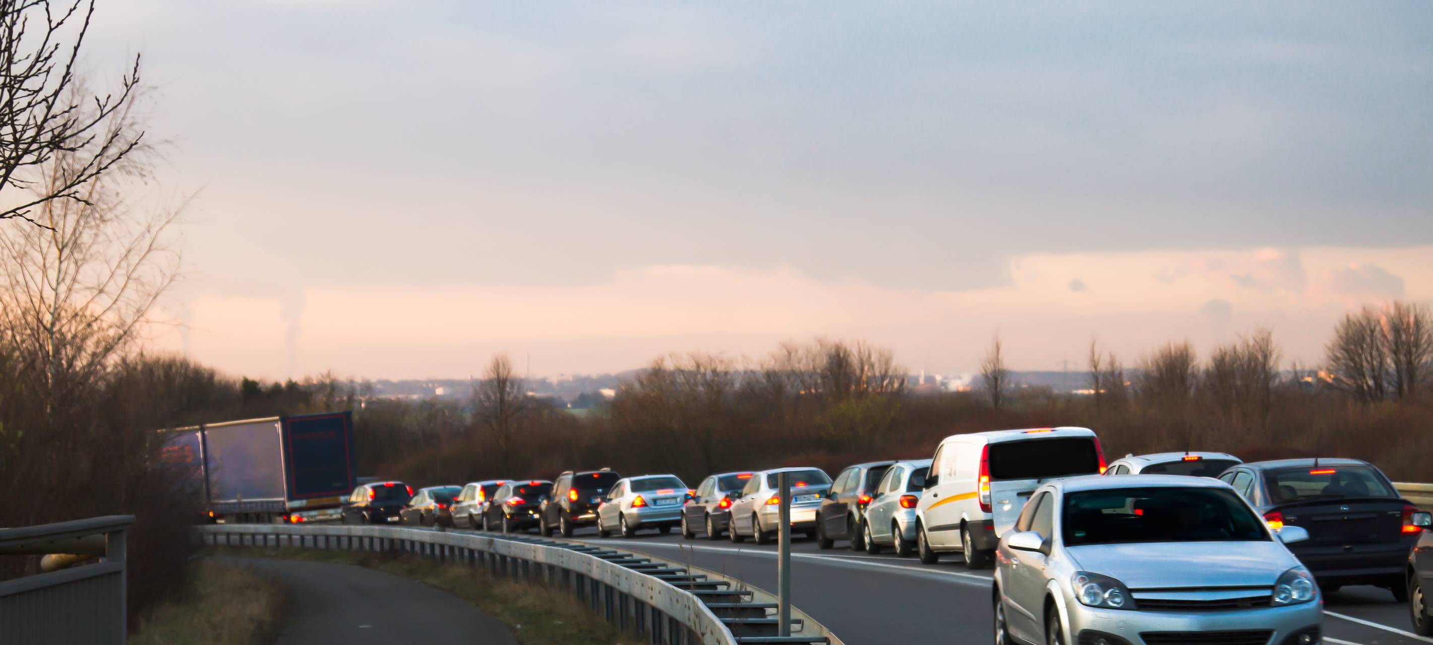Düsseldorf - Osterreisewelle startet