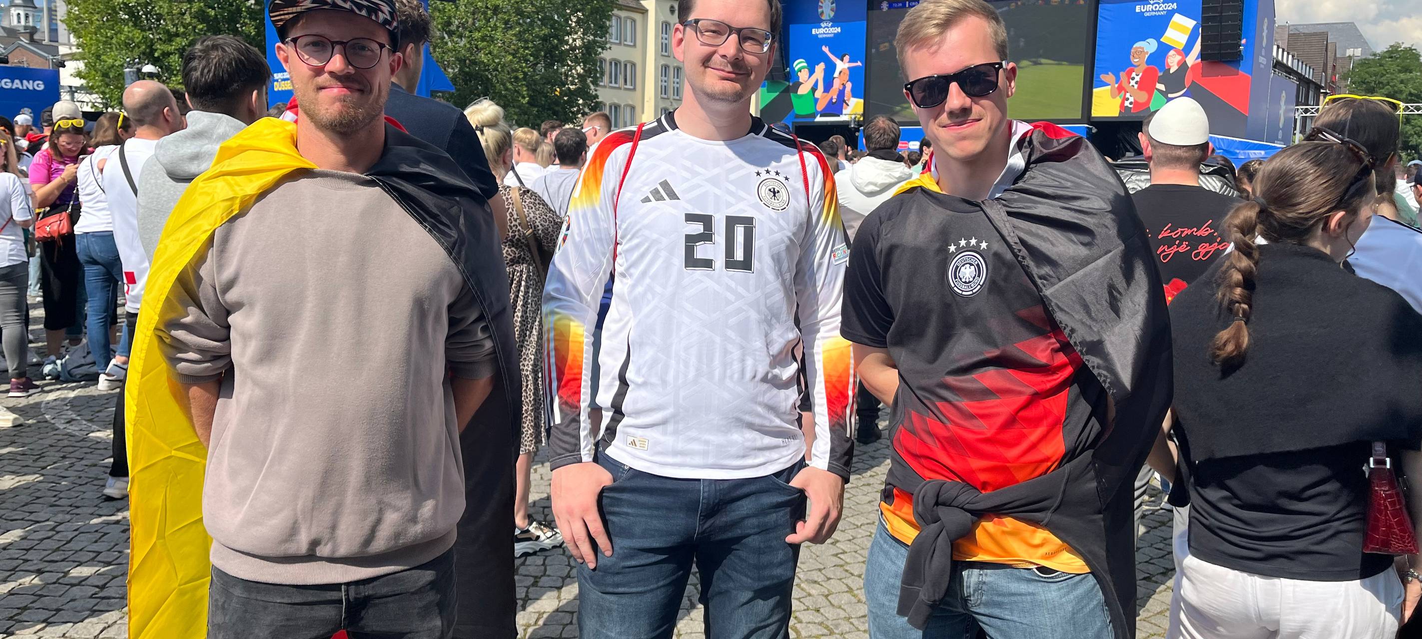 Fans bringen sich vor dem Deutschland-Spiel in Stimmung