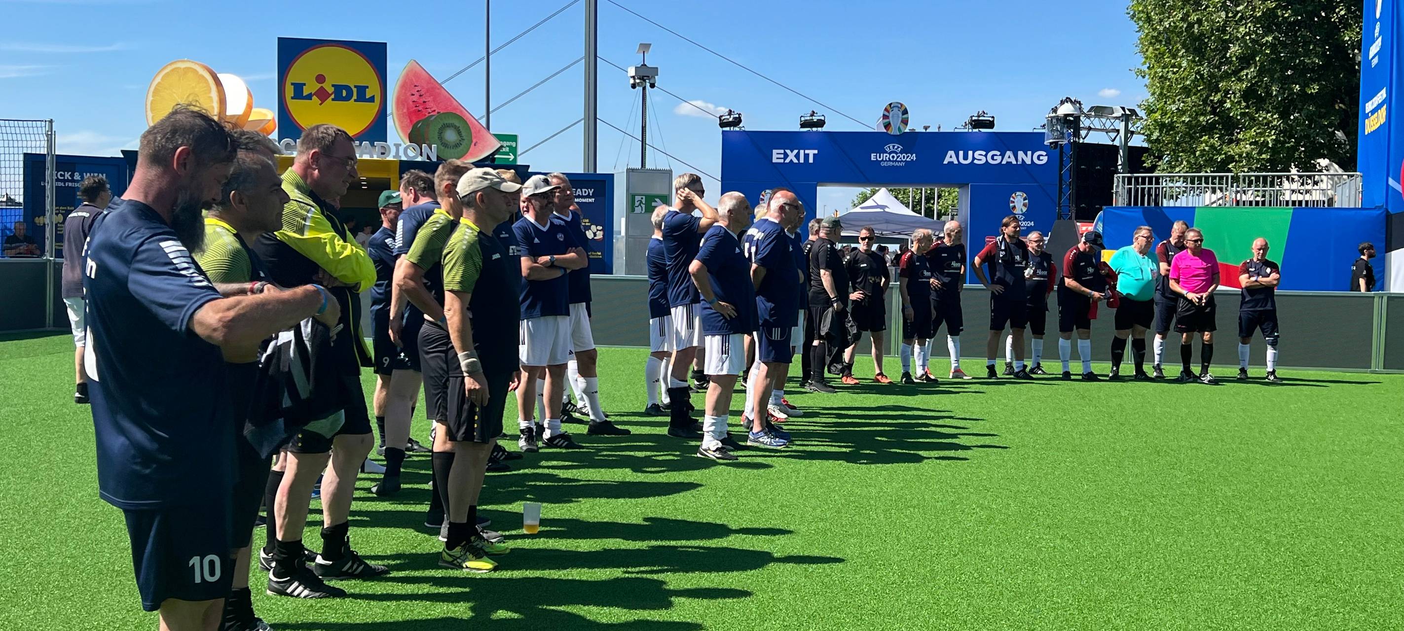 Ü55 Walking Football Turnier in der Fanzone am Burgplatz