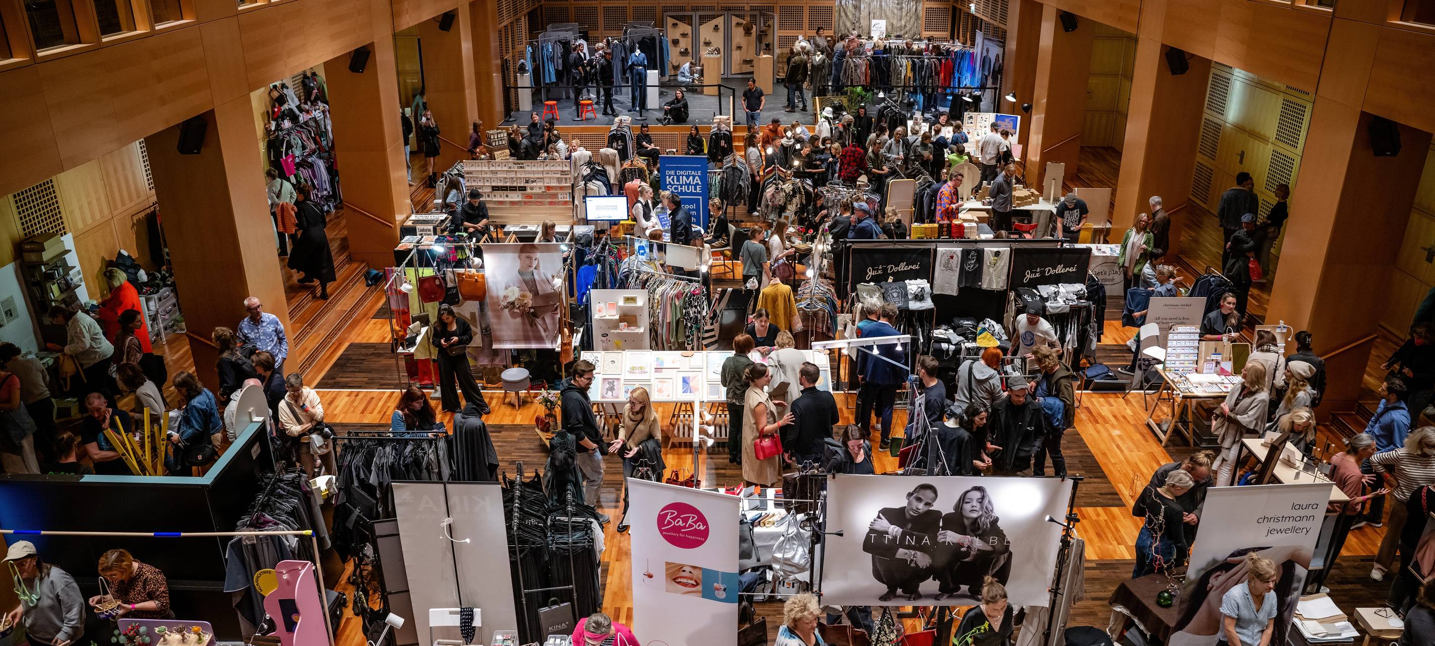 Super Markt im Düsseldorfer Kunstpalast