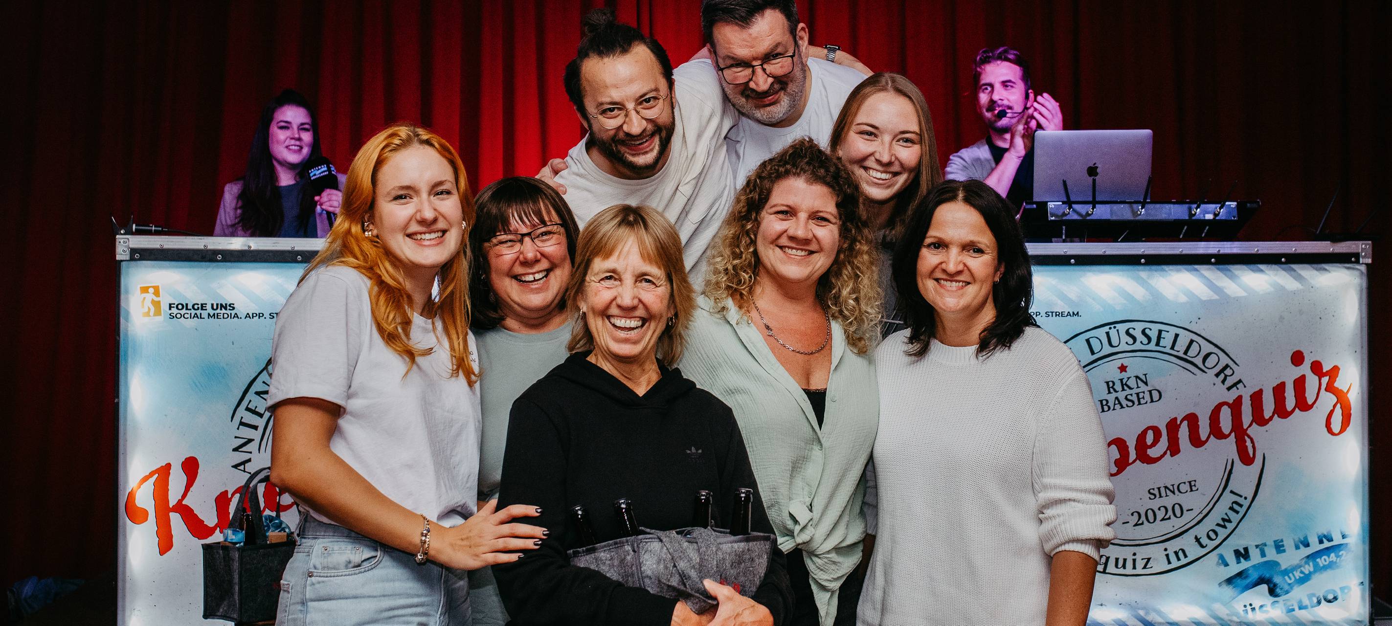 Das Team, das den 2. Platz beim Kneipenquiz erreicht hat.