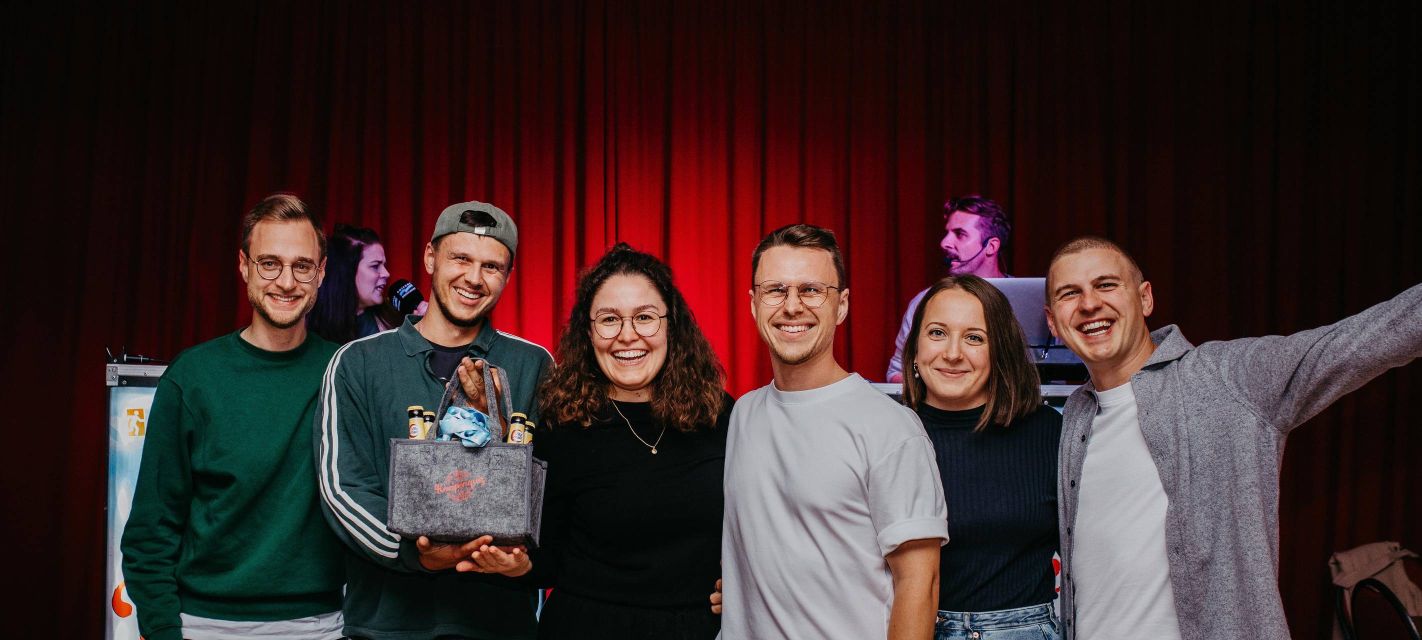 Das Team, das den 3. Platz beim Kneipenquiz erreicht hat.