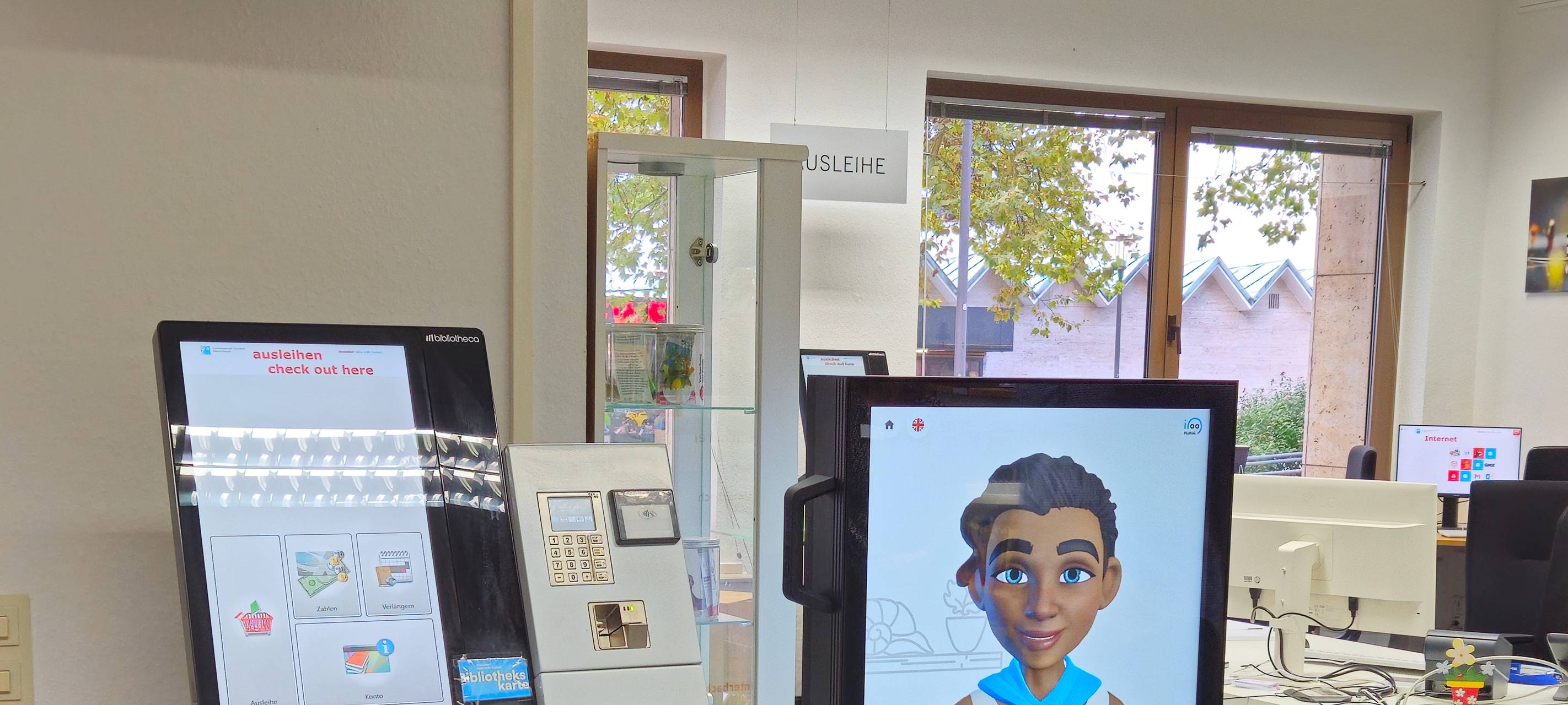 Ein KI-Automat in der Stadtteilbücherei in Unterbach.