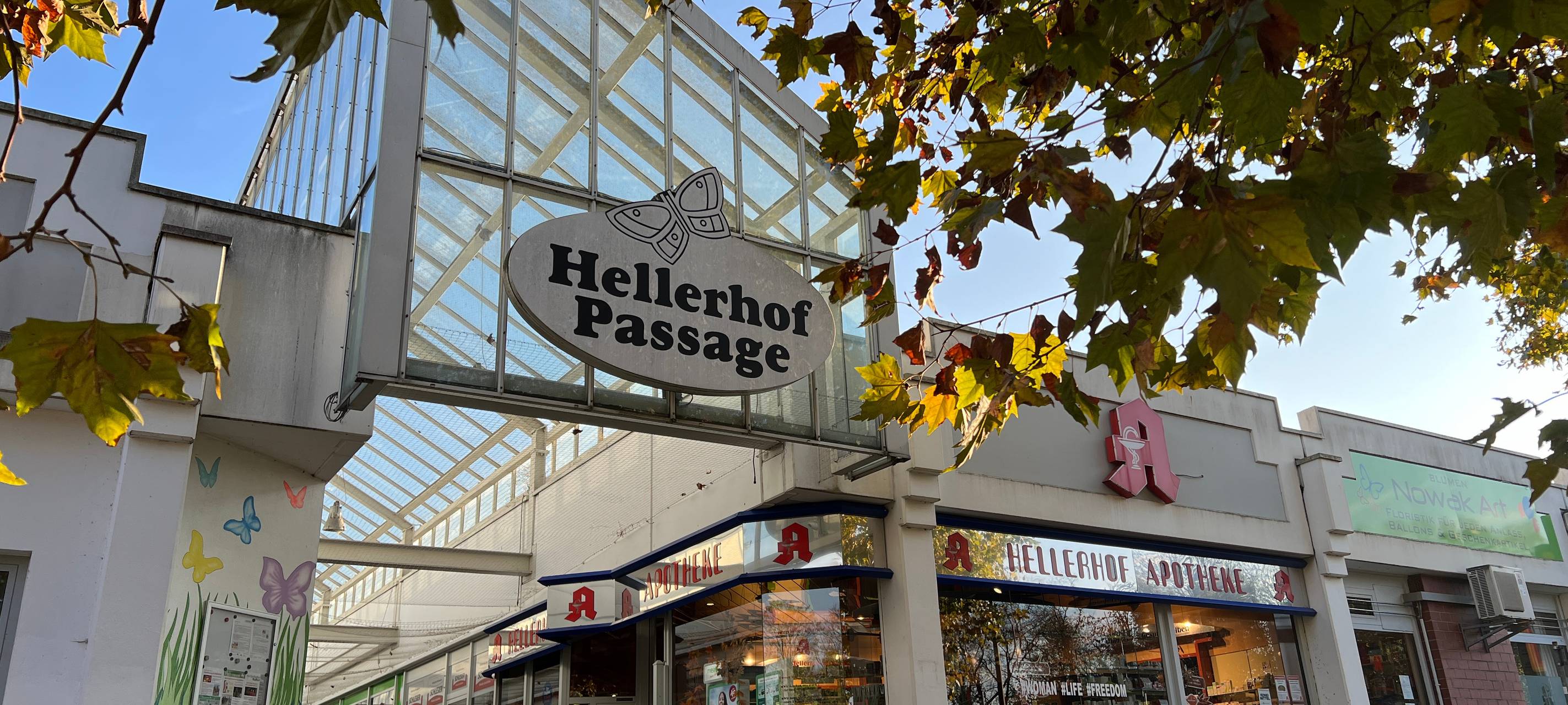 Einkaufspassage in Düsseldorf Hellerhof