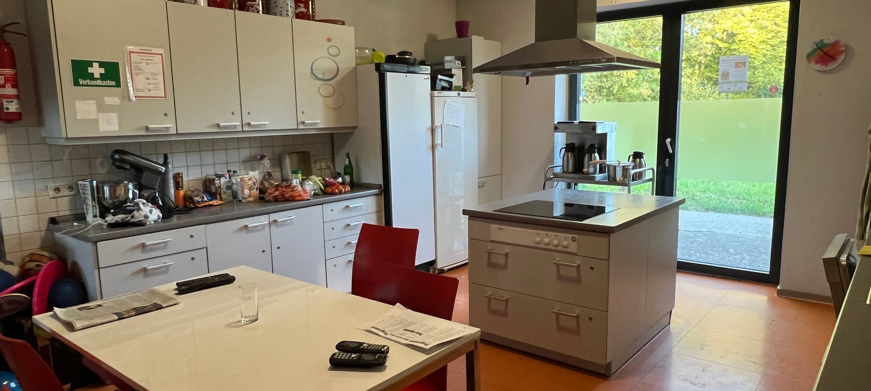 Die Möglichkeit zum gemeinsamen Kochen - die Küche der JFE St. Matthäus in Hellerhof