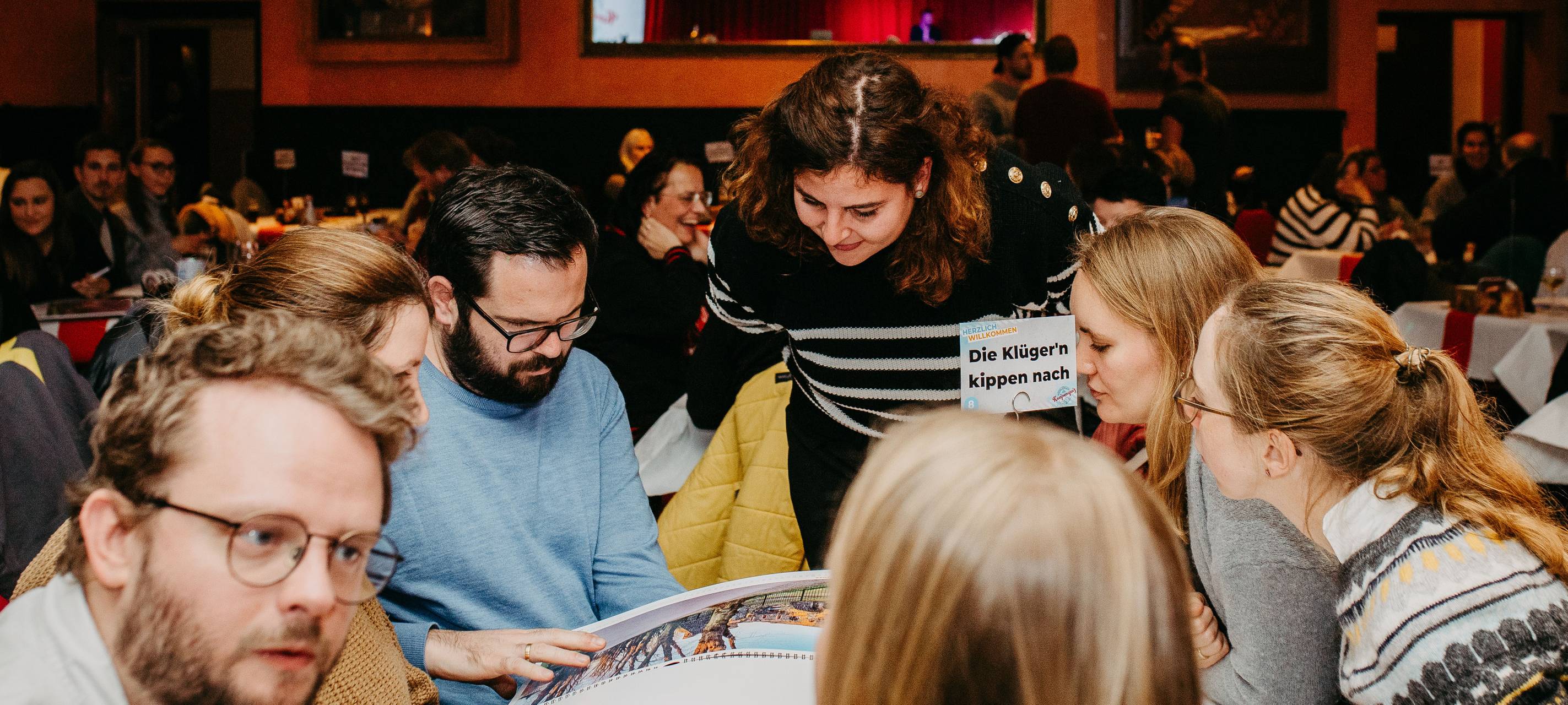 Team die klüger'n kippen nach beim Antenne-Düsseldorf-Kneipenquiz