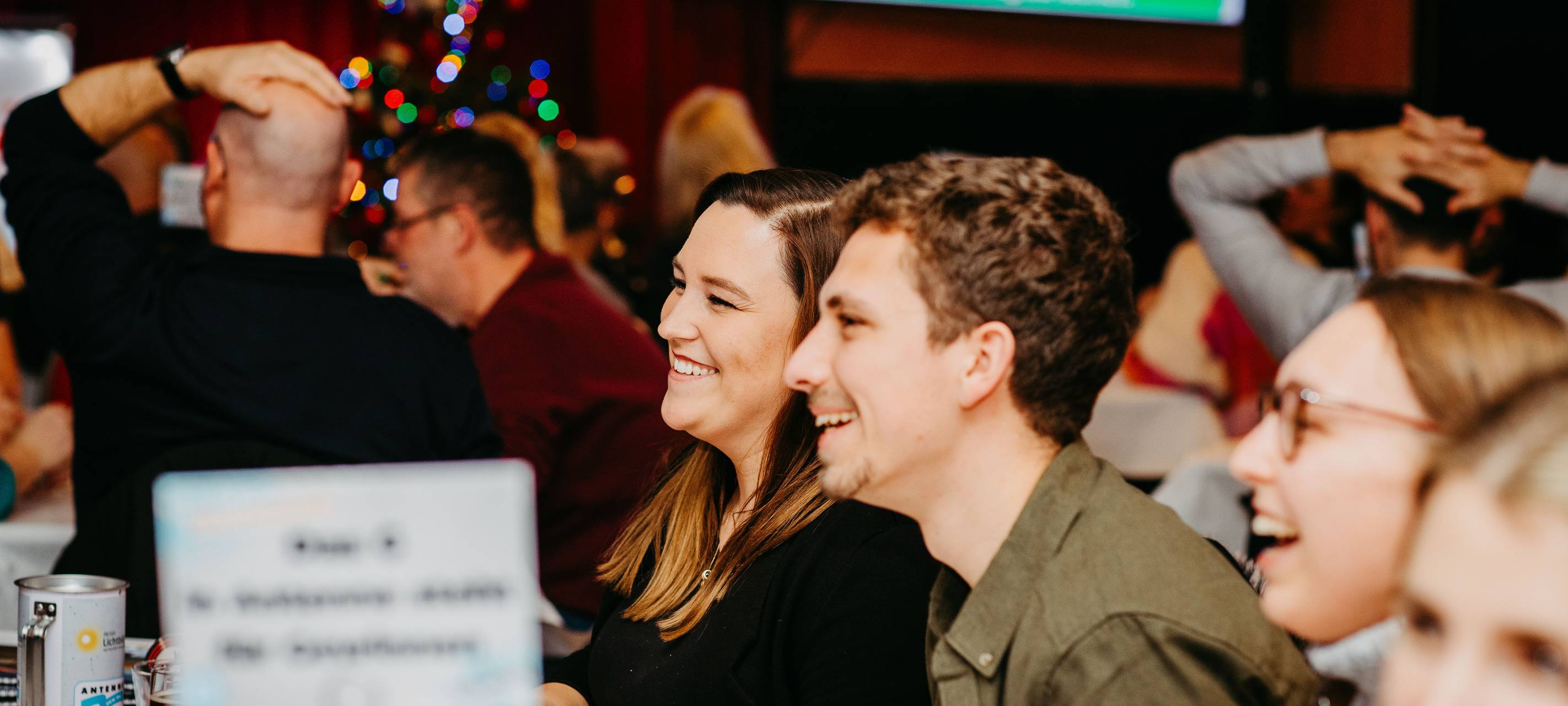 Das Team von Antenne-Düsseldorf beim Kneipenquiz