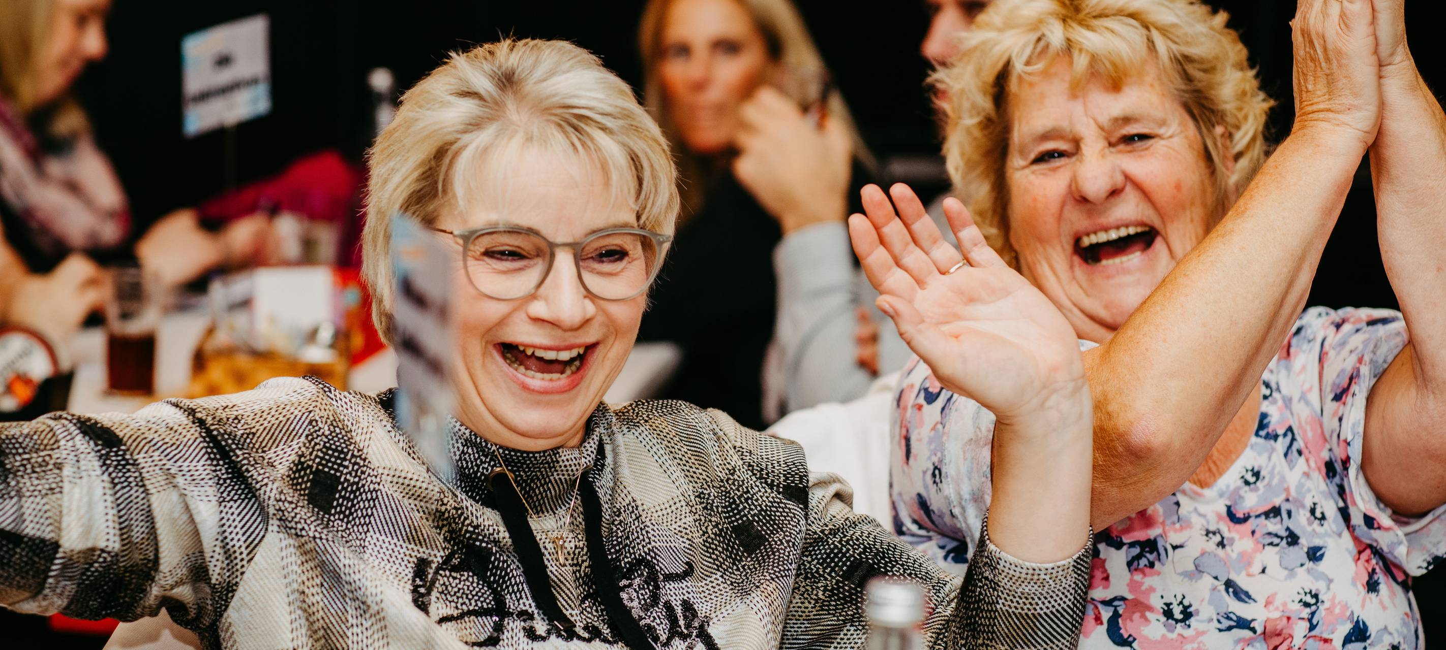 Große Freude beim Antenne-Düsseldorf-Kneipenquiz