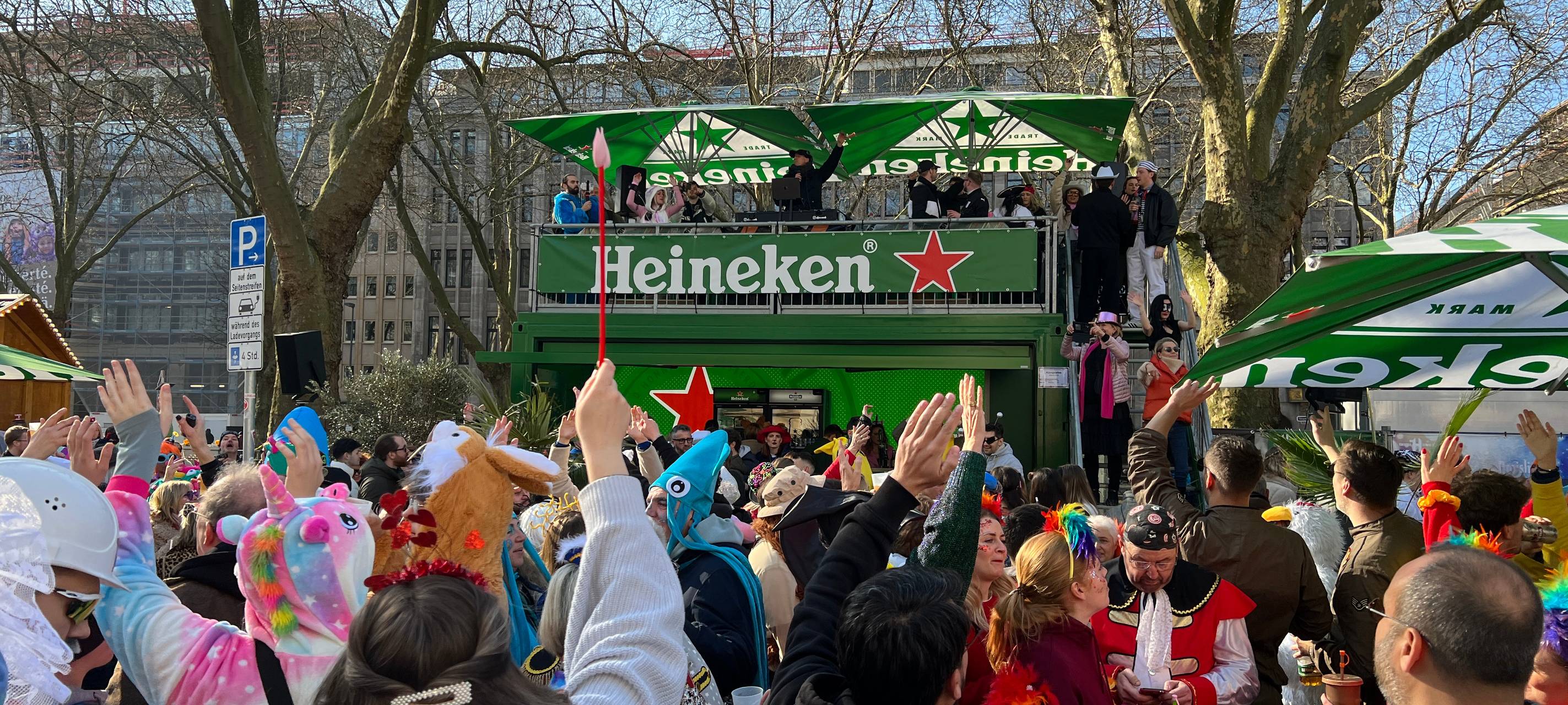 Auch in diesem Jahr wurde beim Kö-Treiben wieder viel gefeiert, getanzt und geschunkelt.