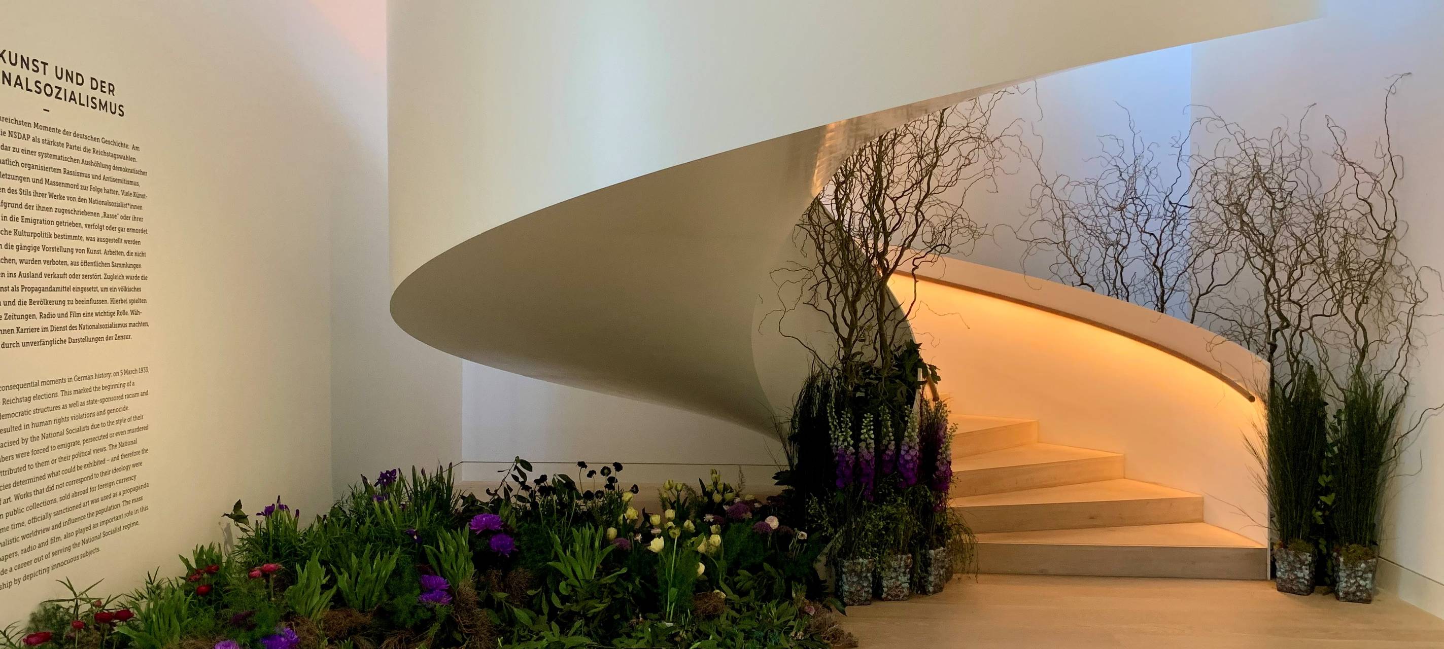 Palastblühen im Museum Kunstpalast, Wendeltreppe innerhalb des Museums