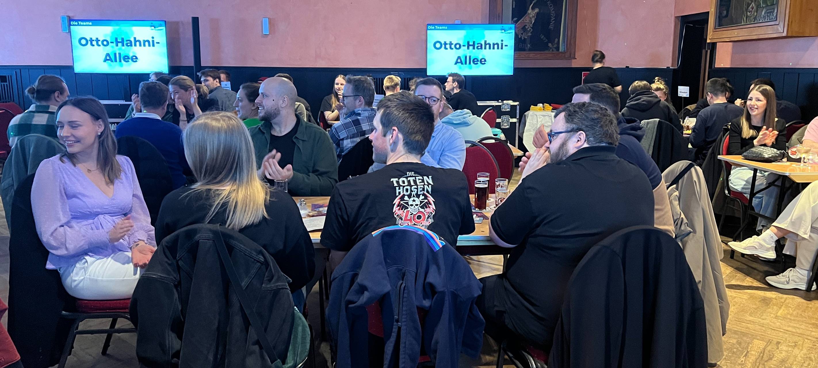 Das Team "Blue's Clues - blau und schlau" beim Antenne-Düsseldorf-Kneipenquiz Vol.6