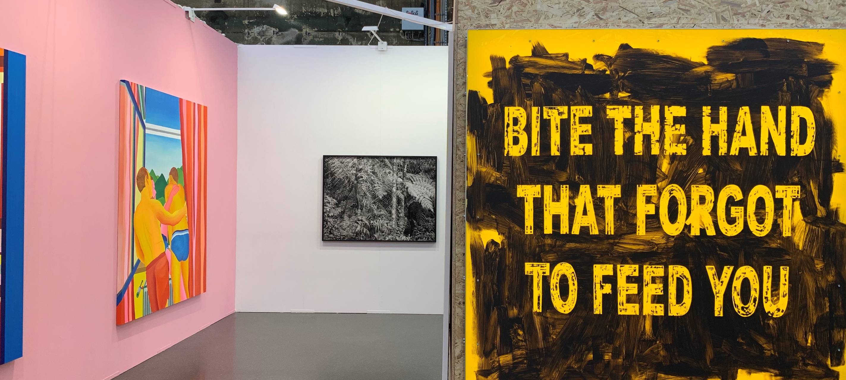 Ein paar Ausstellungsstücke auf der Art Düsseldorf auf dem Areal Böhler in Heerdt.