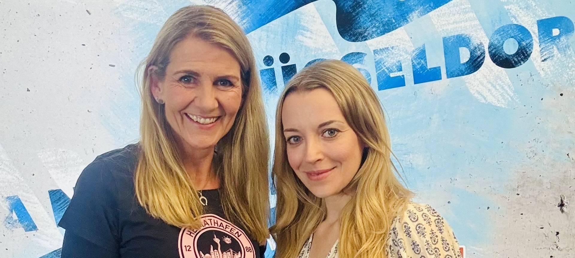 Claudia Monréal, Moderatorin bei Antenne Düsseldorf mit Moderatorin Nadine Saibert