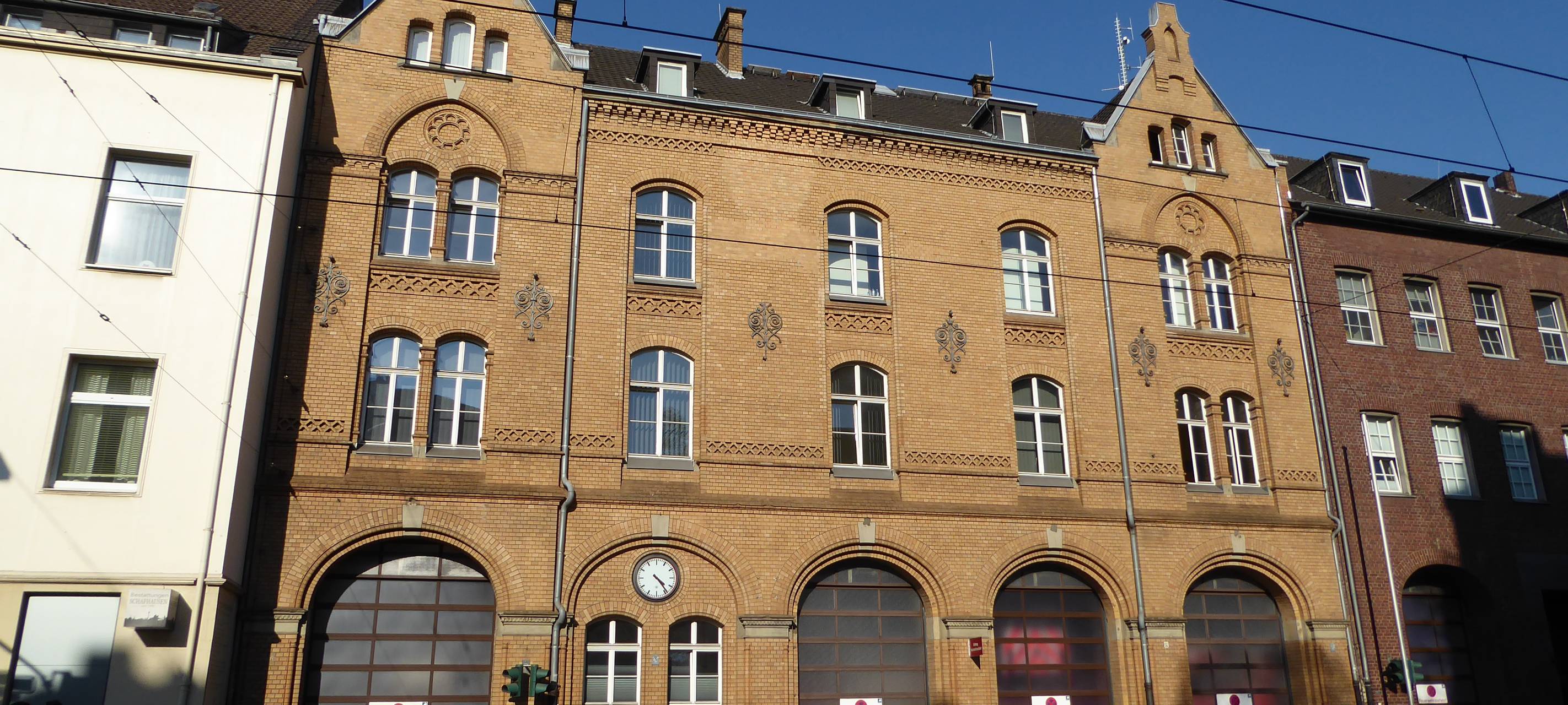 Die Feuerwache an der Hüttenstraße