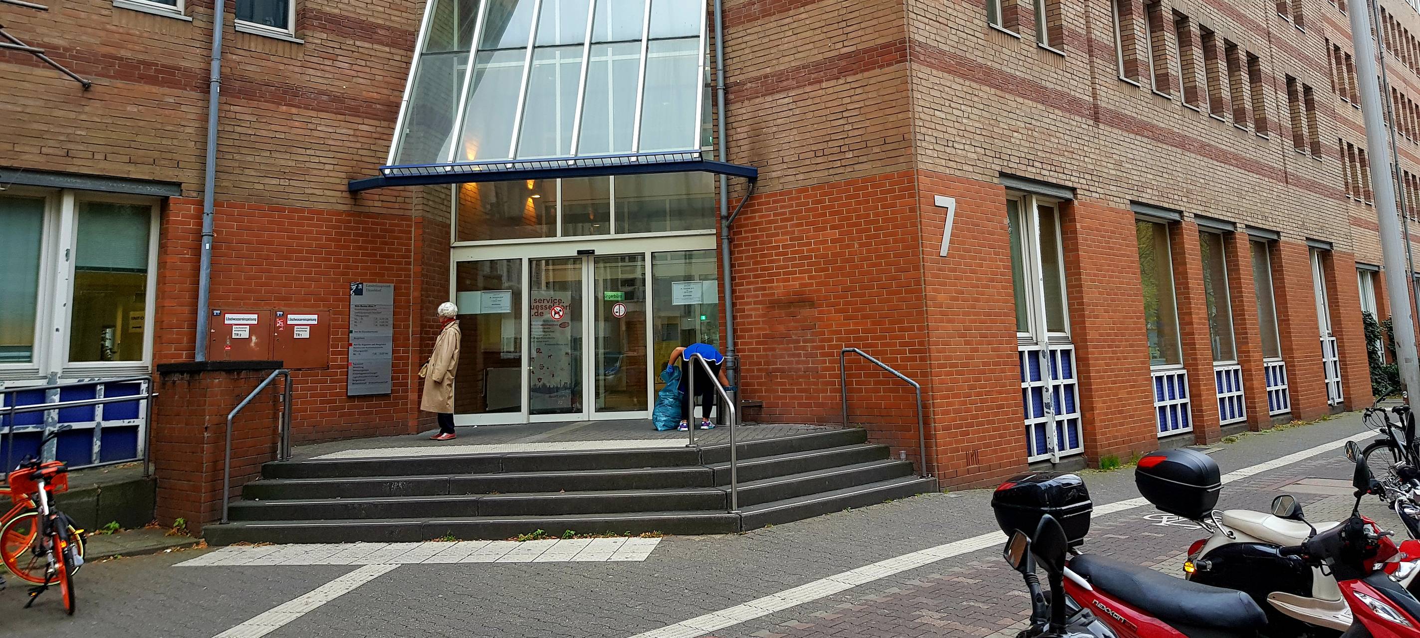 Einwohnermeldeamt am Hauptbahnhof Haupteingang, Seniorenvormittage