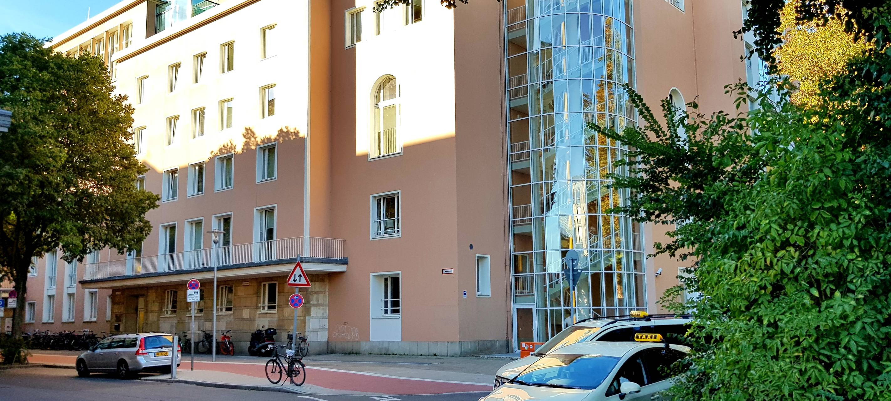 Diskussion um die Oper in Düsseldorf