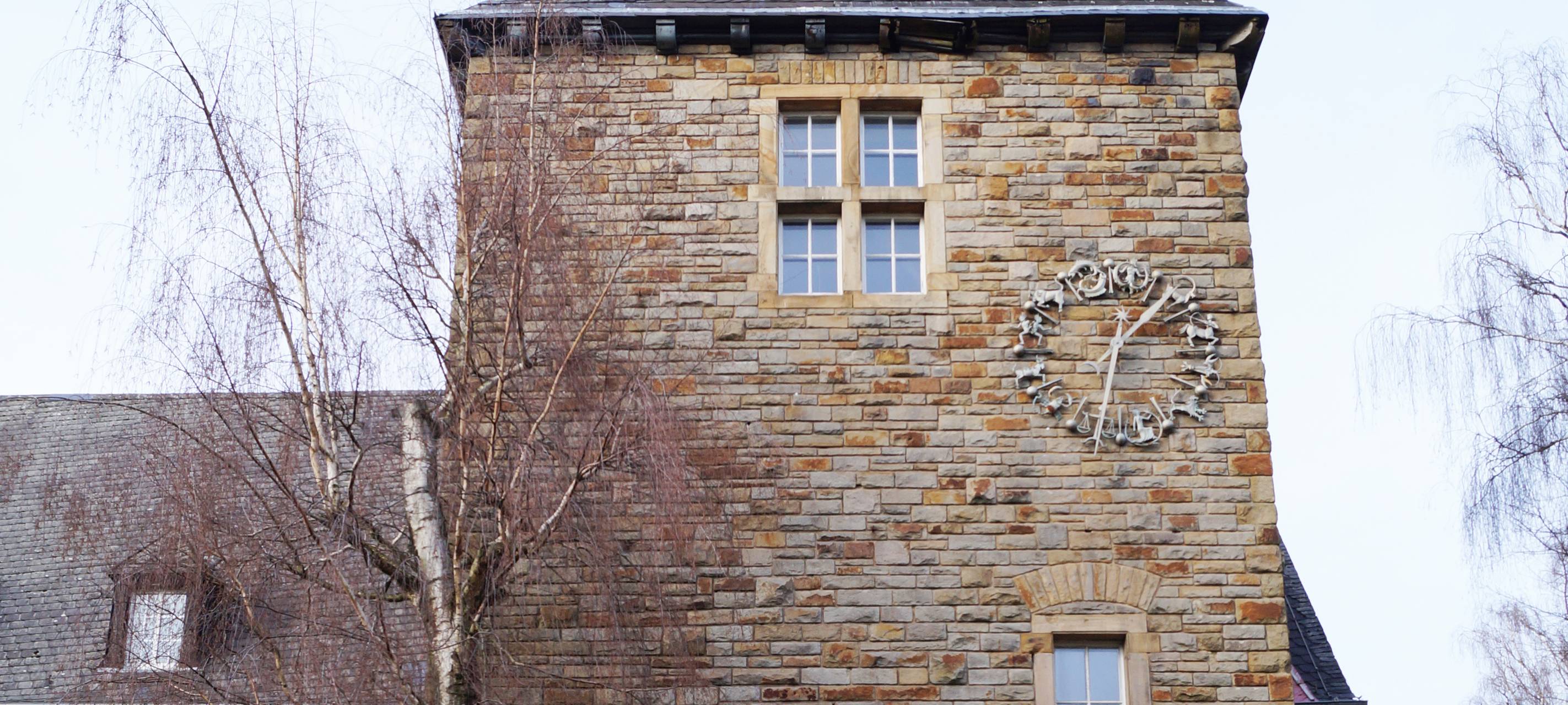 Der Turm der Bergischen Kaserne in Hubbelrath