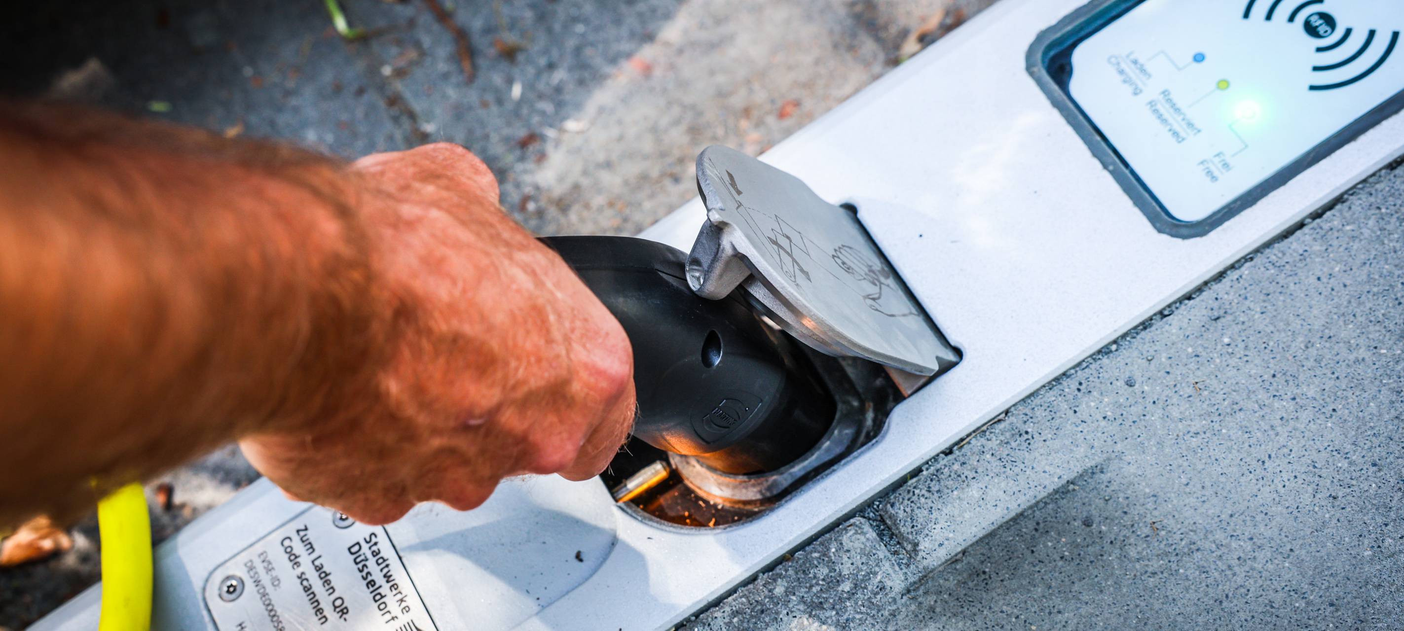 Neue Lademöglichkeiten für E-Mobilität