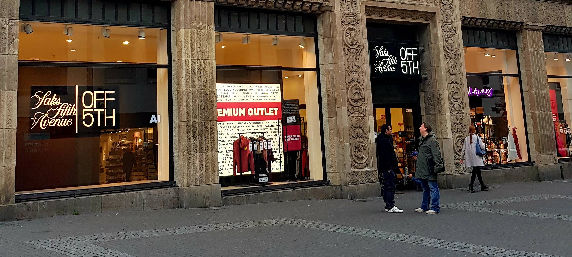 Ratssitzung: Diskussion um Carsch-Haus-Verkauf