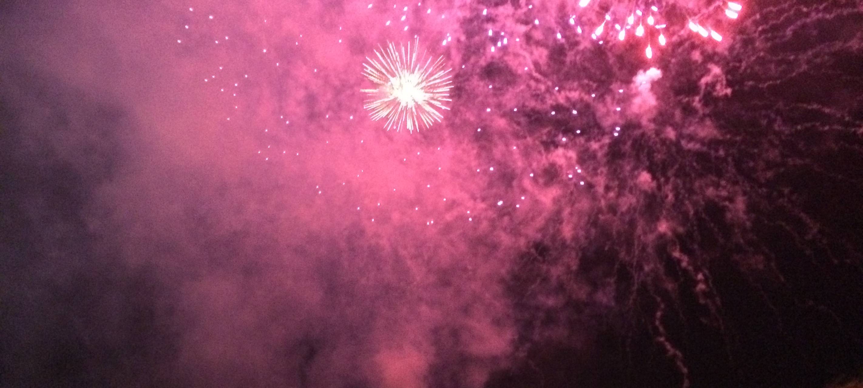Kirmes-Feuerwerk mit Musik von uns!