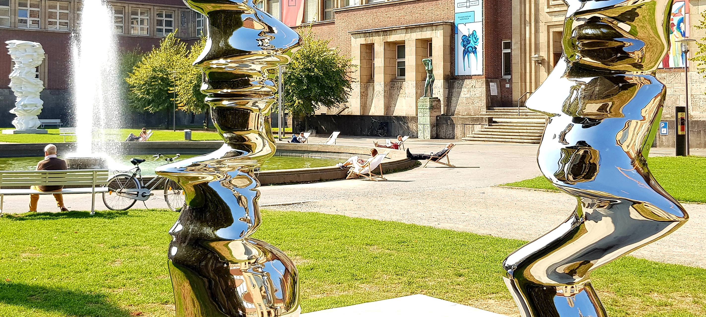 Das Museum Kunstpalast mit Blick vom Ehrenhof