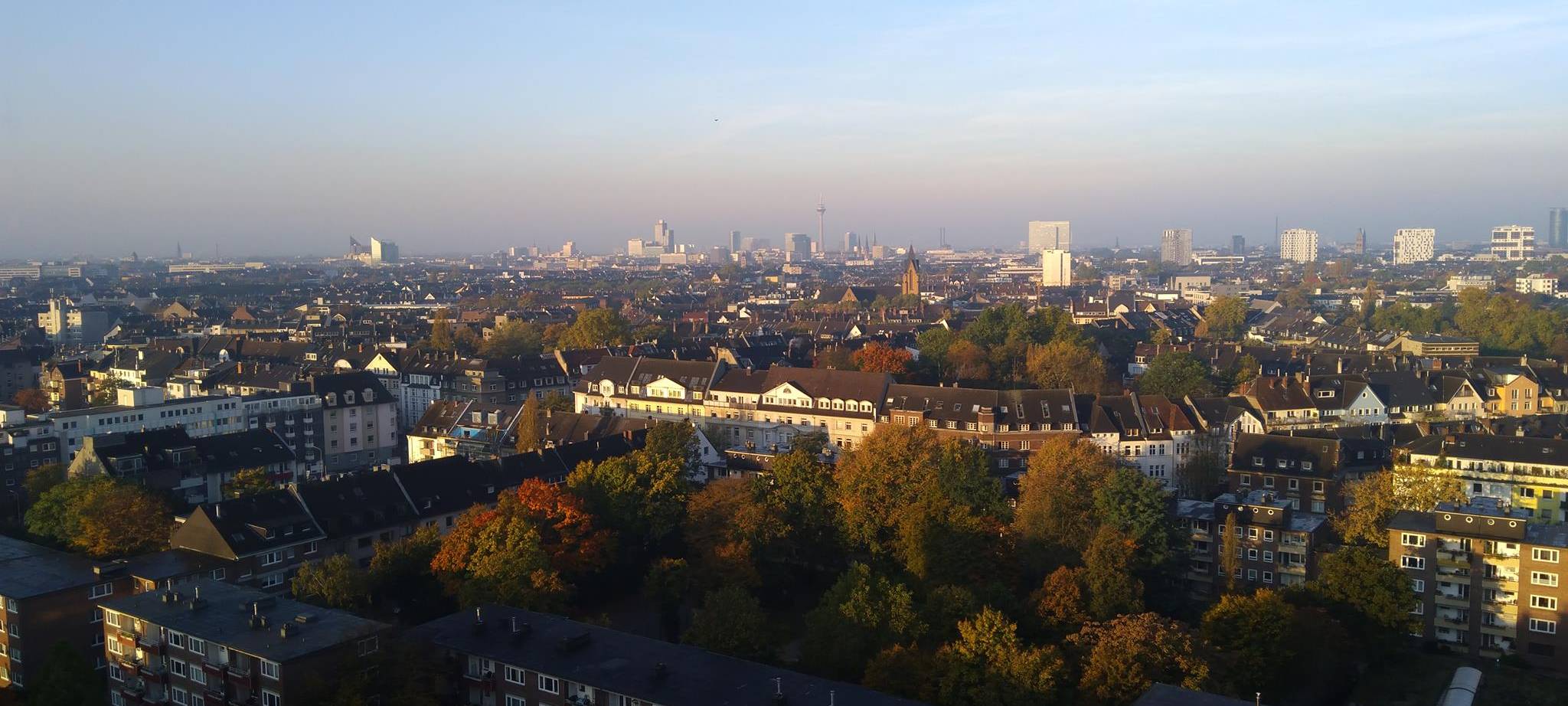 Sonnenaufgang über dem Stadtteil Grafental
