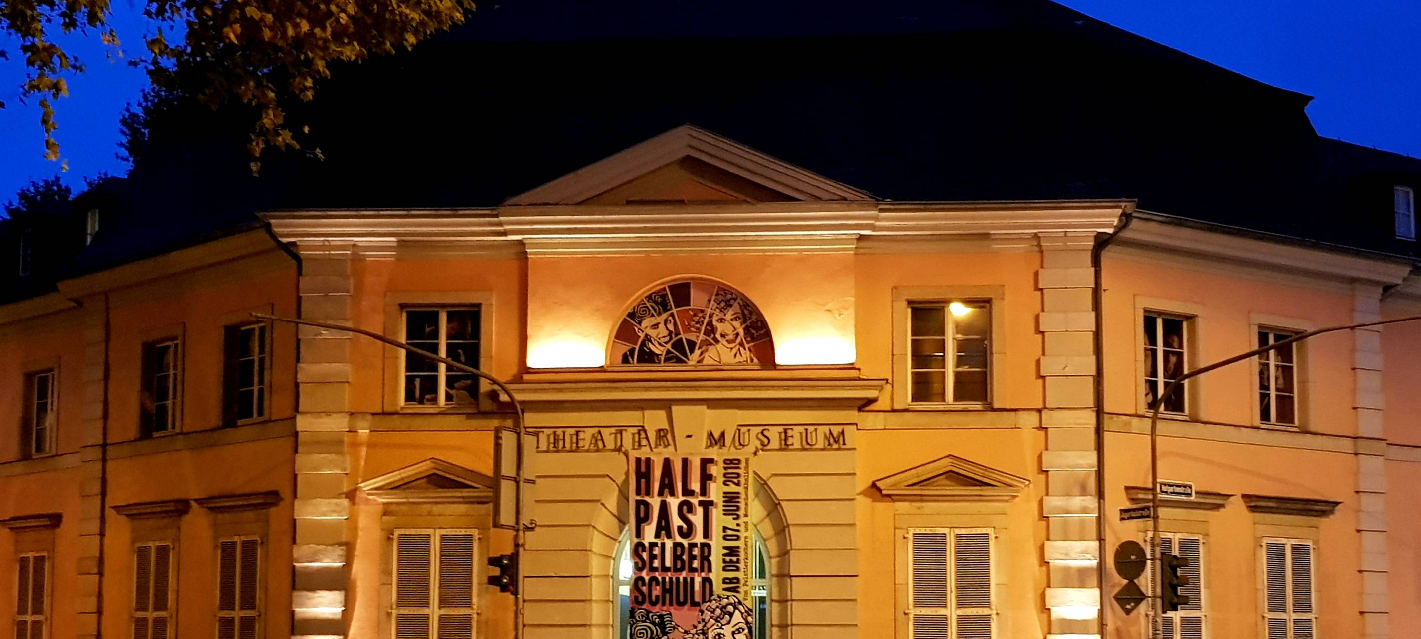 "Pink Palace" presents "Pink Halloween"