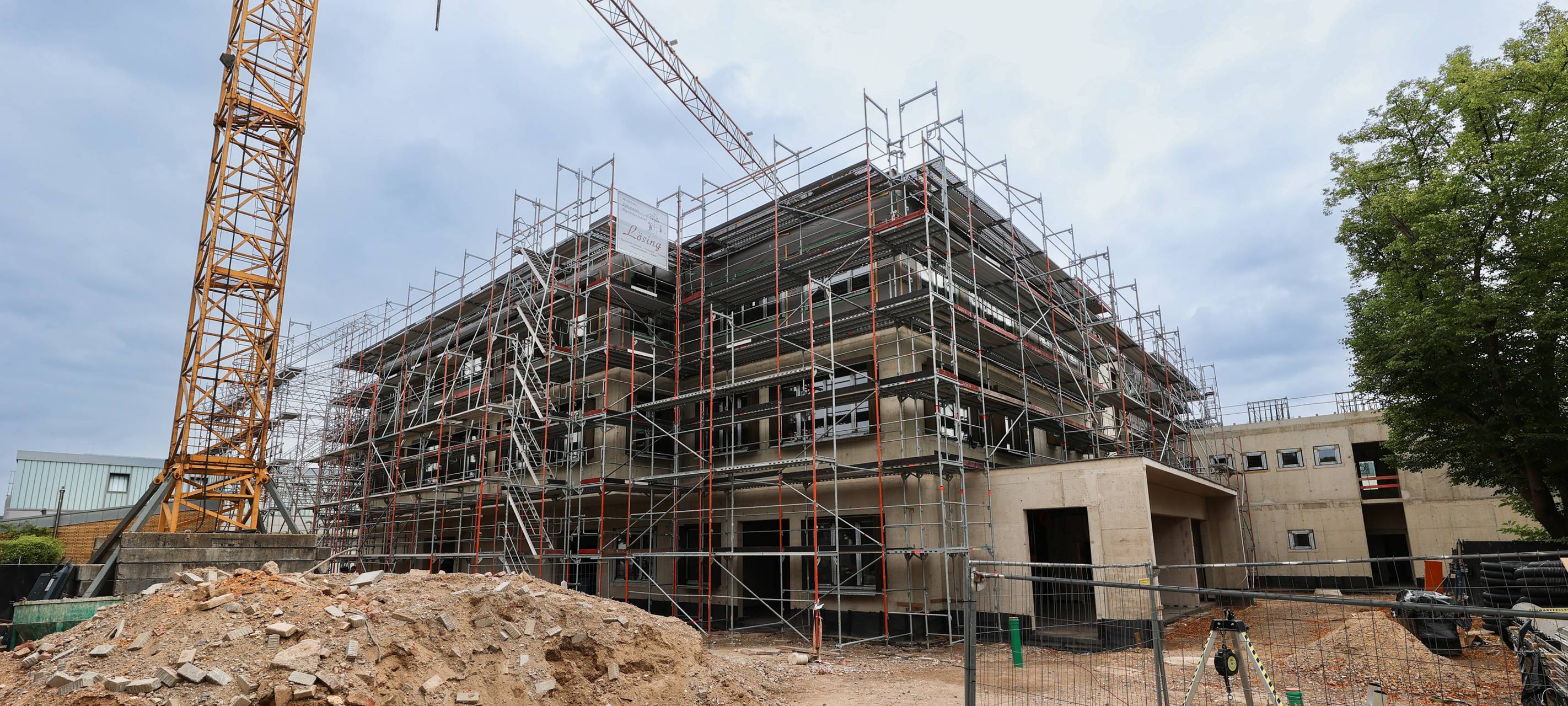 Die Baustelle für den Neubau der Carl-Sonnenschein-Grundschule in Unterbach.