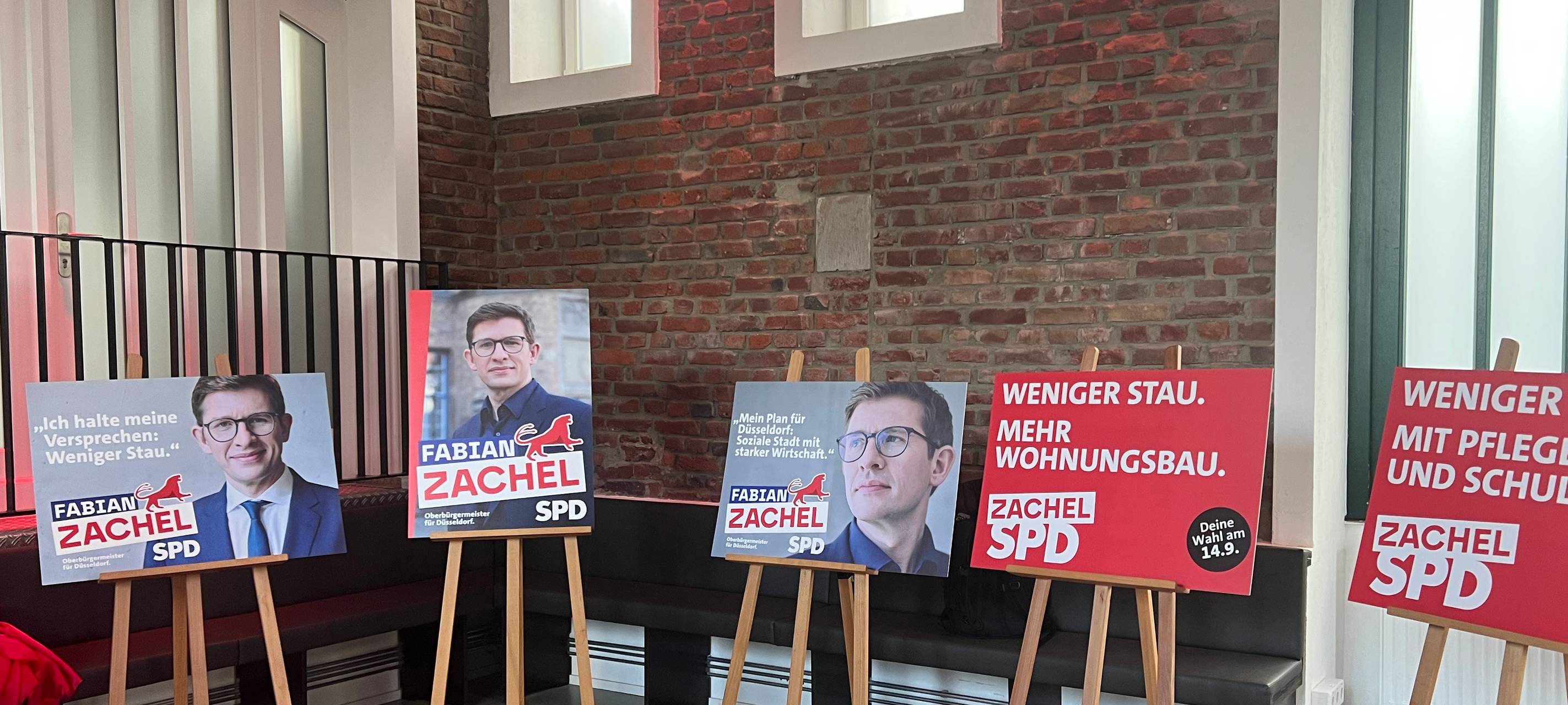 Die SPD hat ihre Wahlplakate für die für die anstehende Kommunalwahl im Glashaus in Gerresheim vorgestellt.