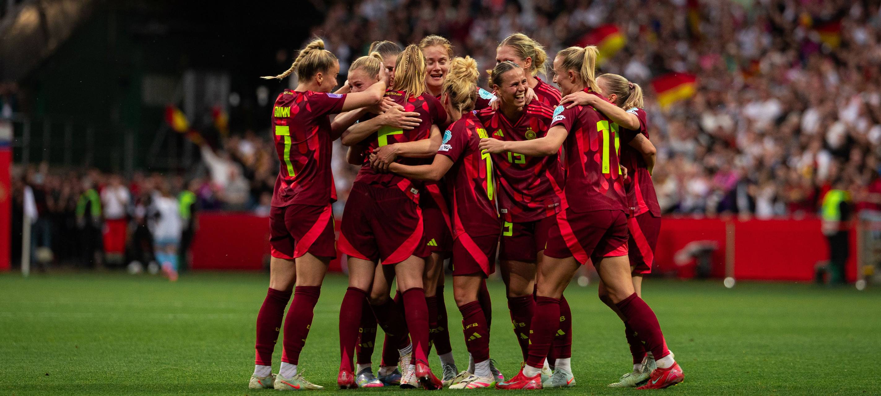 Nations League Halbfinale: DFB-Frauen spielen in der Arena