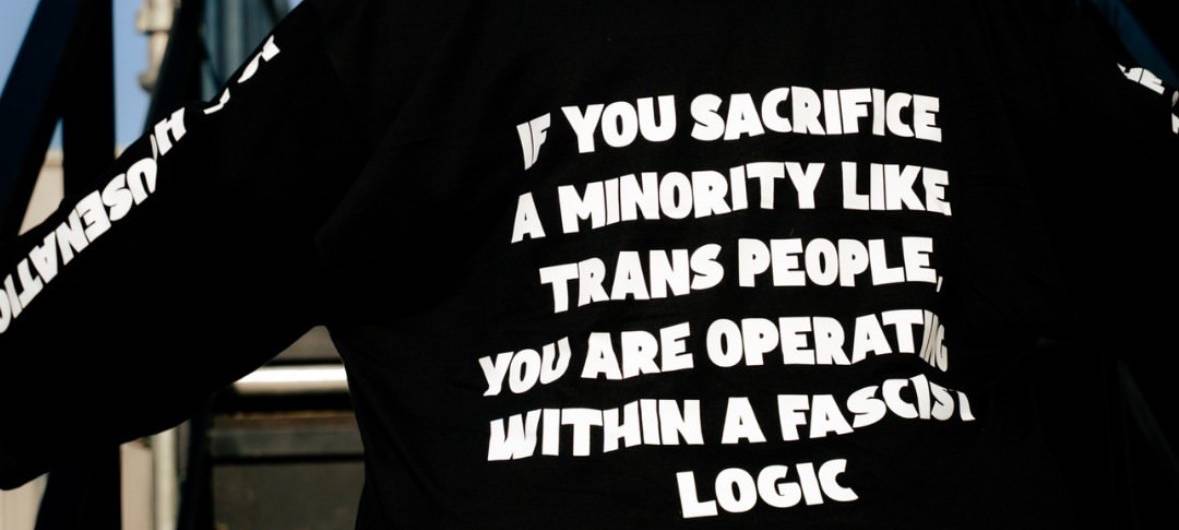 The Blessed Madonna trägt ein Shirt mit politischer Botschaft.