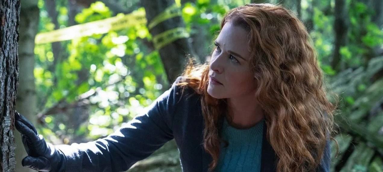 Emily riskiert die Ermittlungen auf eigene Faust.