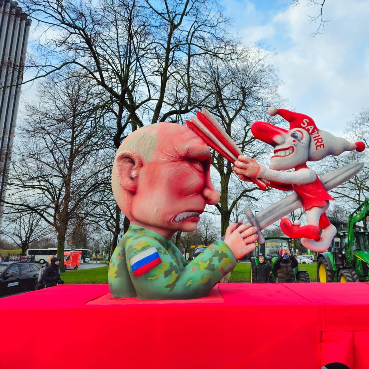 Tilly-Ausstellung im EU-Parlament in Brüssel - Antenne Düsseldorf