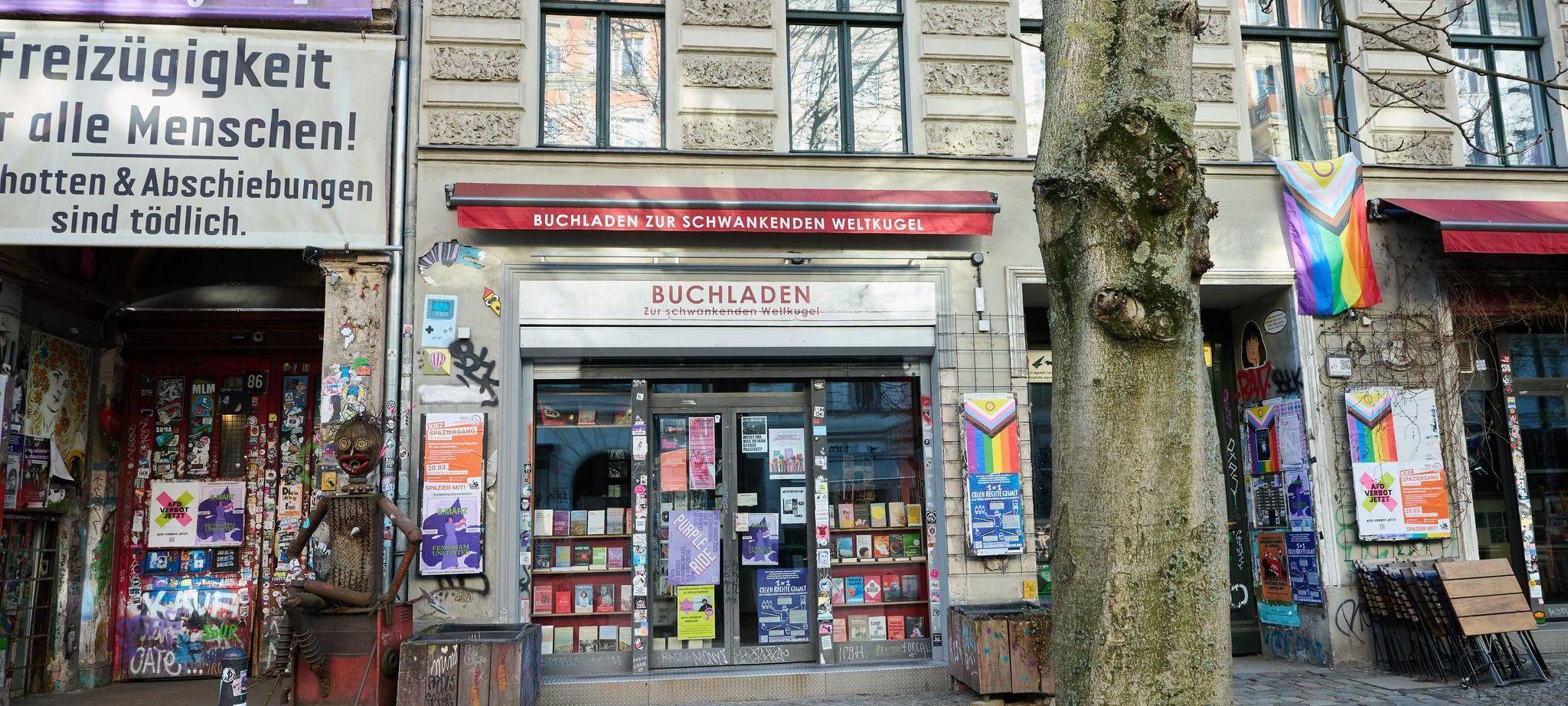 Buchhandlung "Zur schwankenden Weltkugel" in Berlin
