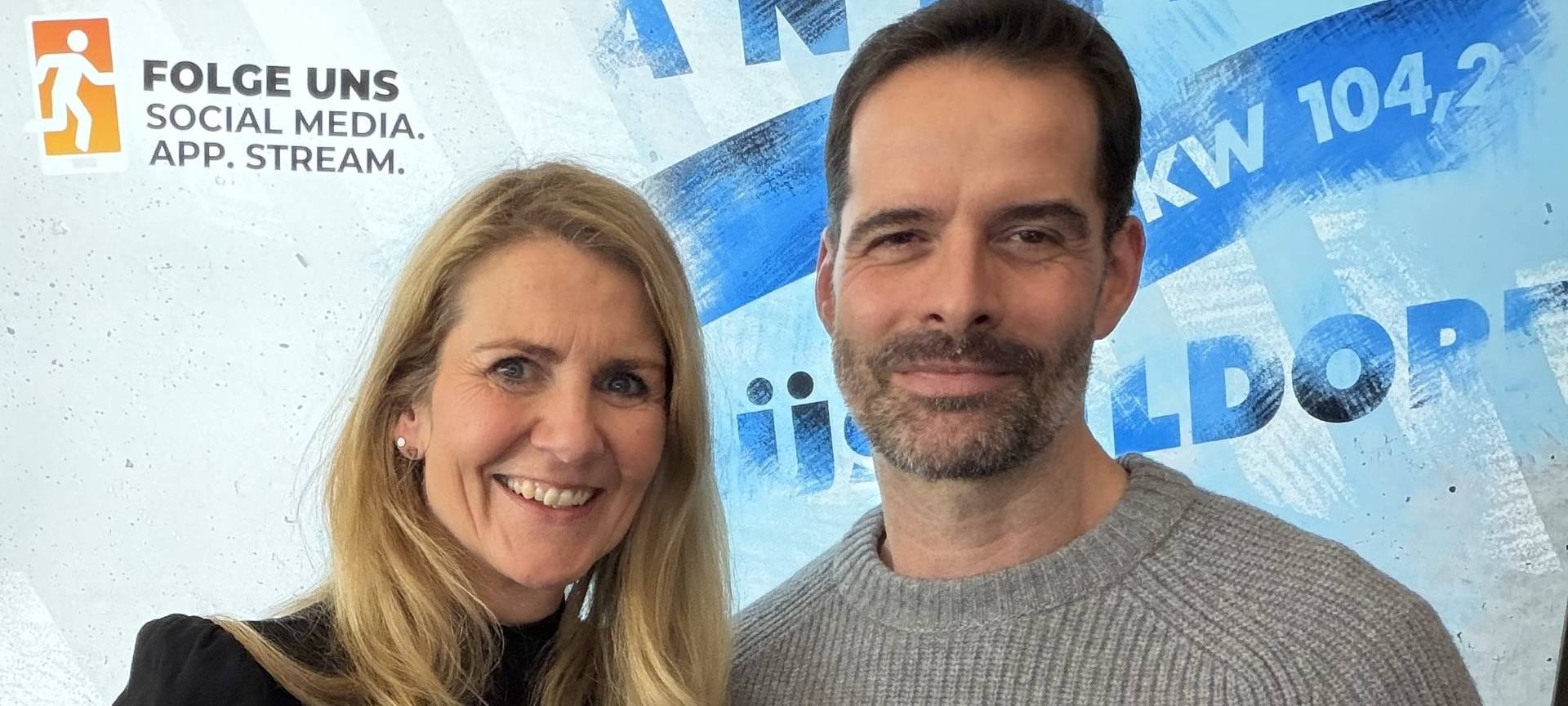 Claudia Monréal, Moderatorin bei Antenne Düsseldorf mit Holger Schütt, GF von Alma Sports Club