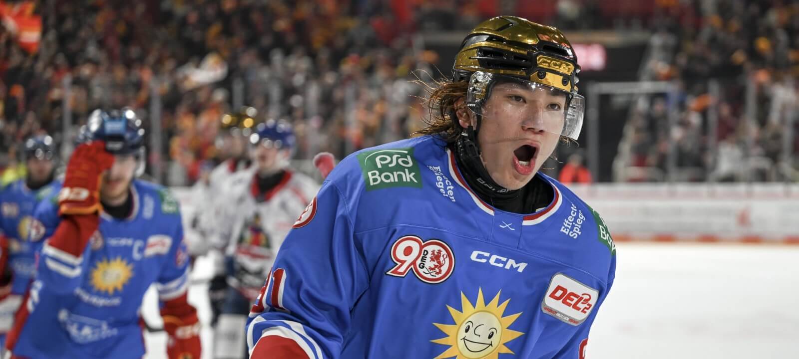 Yushiroh Hirano jubelt nach einem Tor