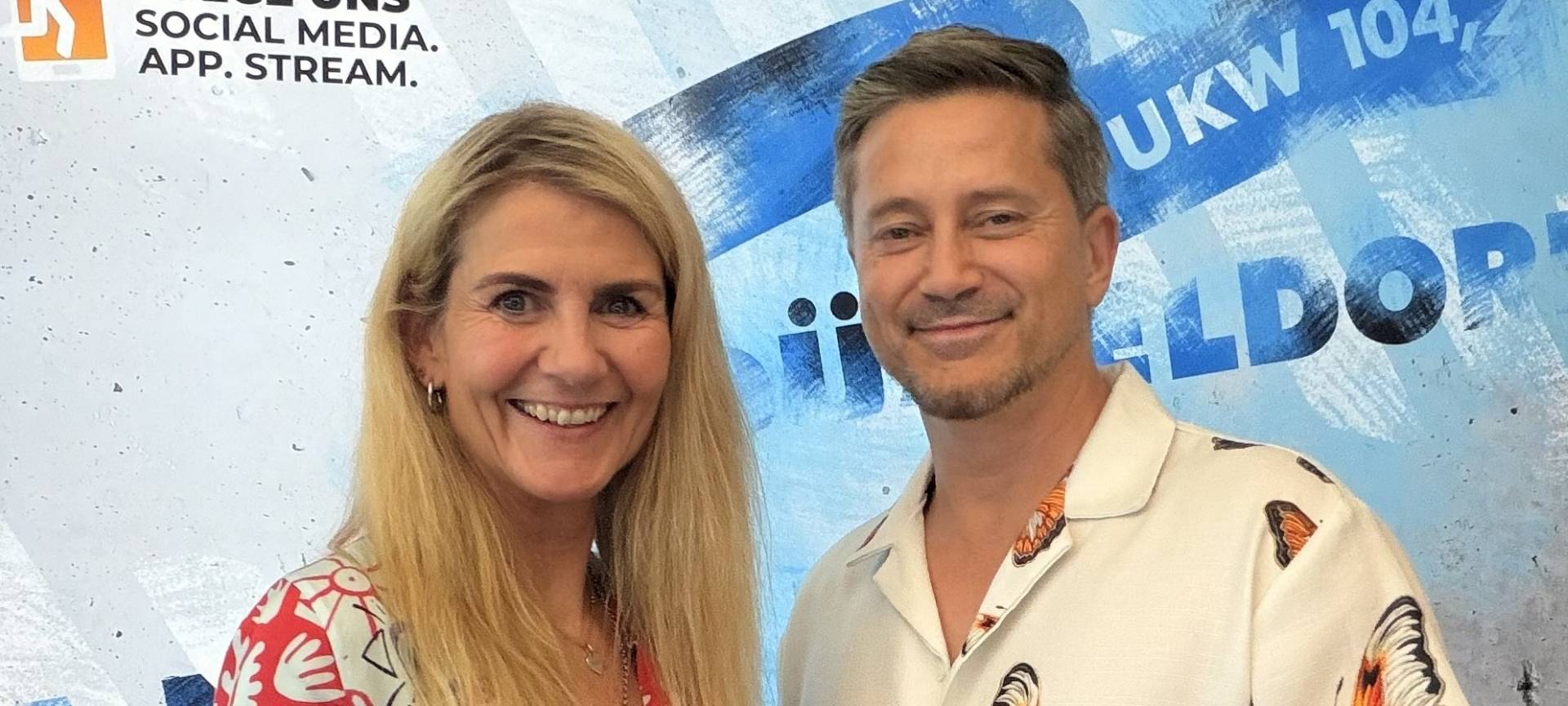Claudia Monréal, Moderatorin bei Antenne Düsseldorf mit Talkgast Boris Brätter Blancafort