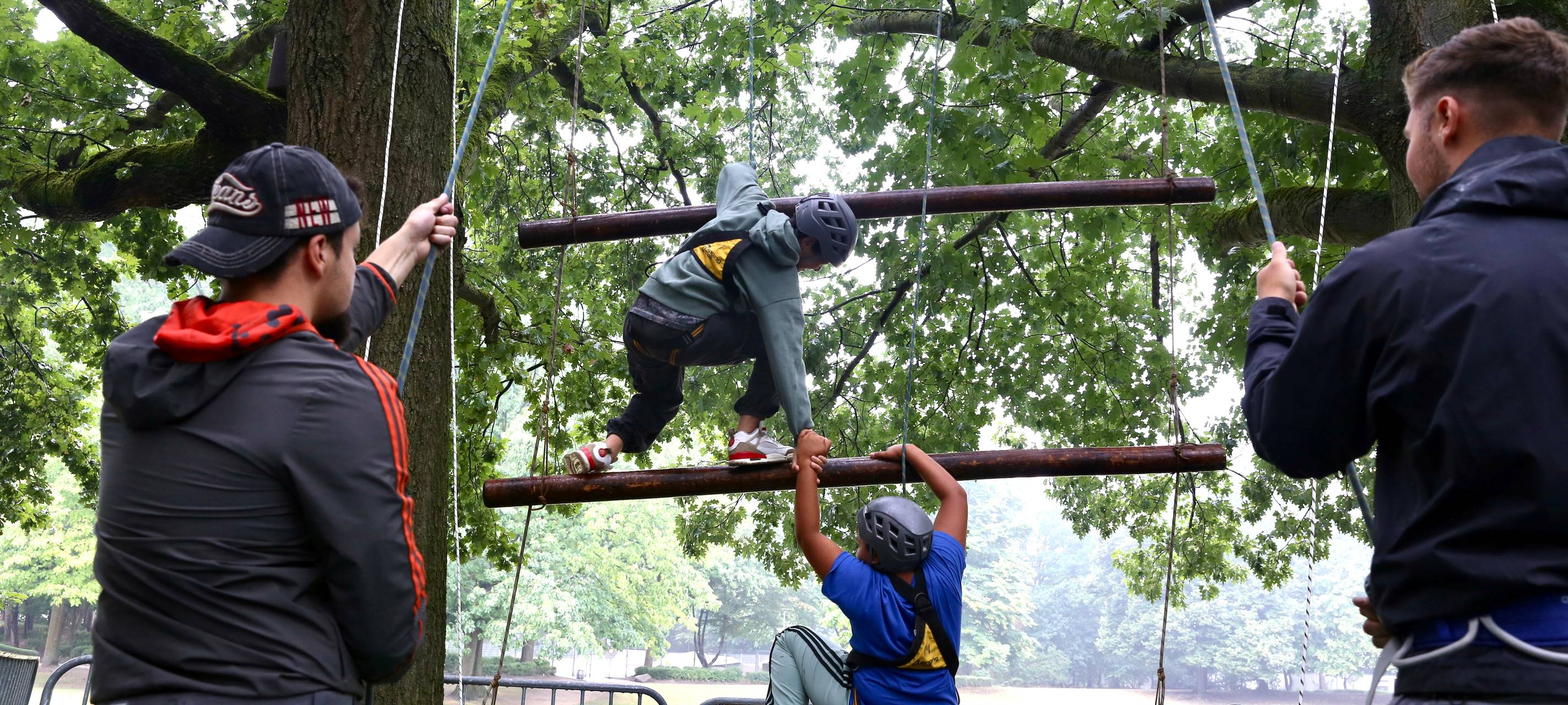 Baumklettern mit Sicherung gibt es beim OAC 2026 im Freizeitpark Ulenbergstraße.