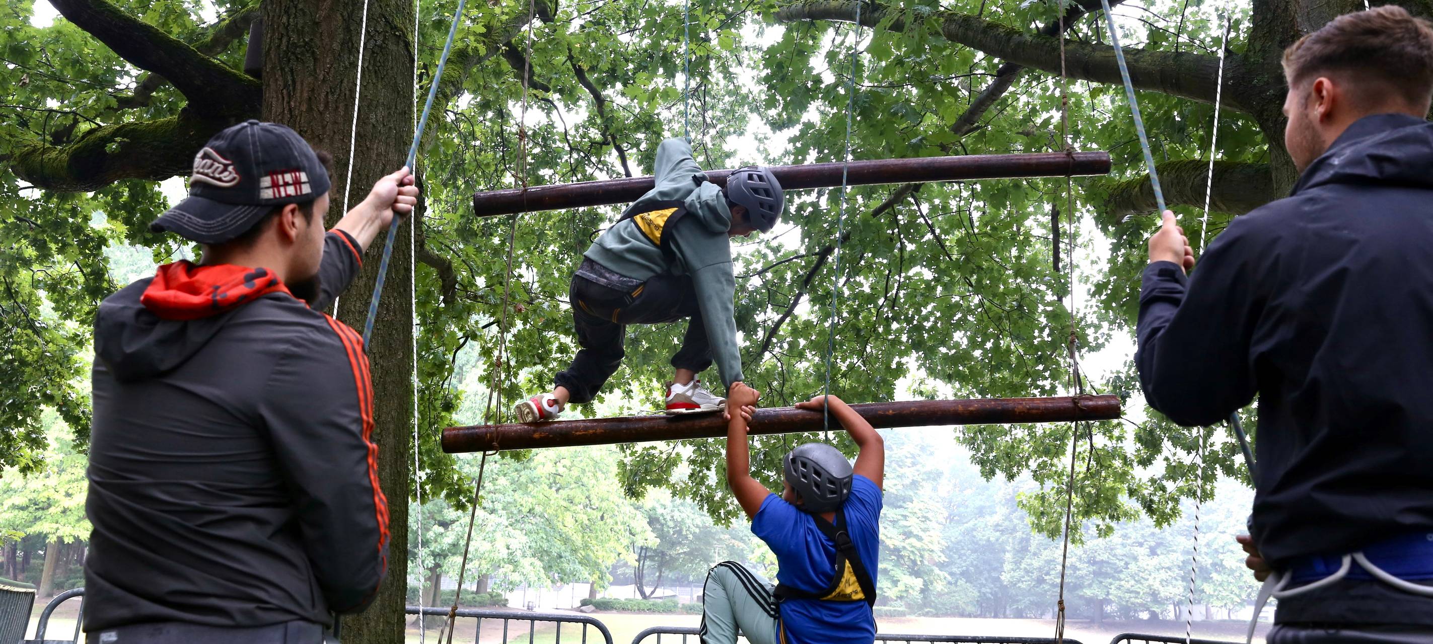 Baumklettern mit Sicherung gibt es beim OAC 2026 im Freizeitpark Ulenbergstraße.