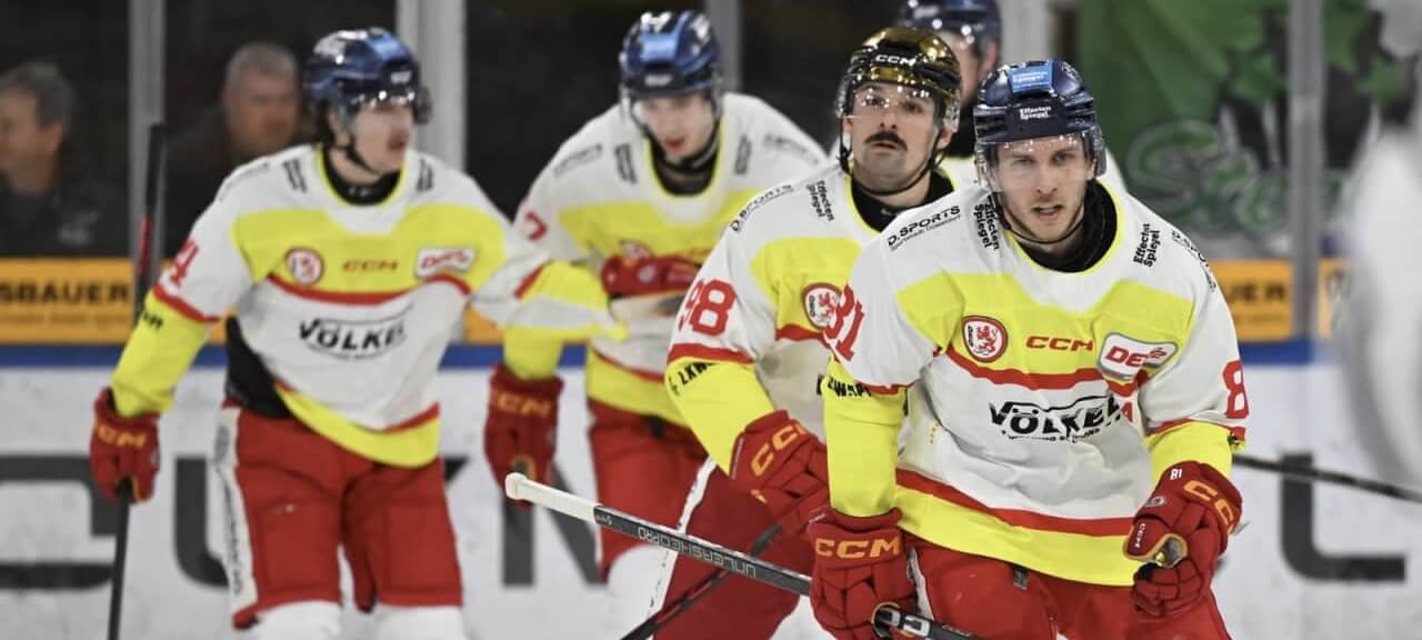 DEG-Spieler beim Sieg der DEG in Bietigheim