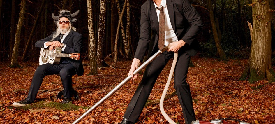 01. Oktober 2021 - Nessi Tausendschön: Rumeiern