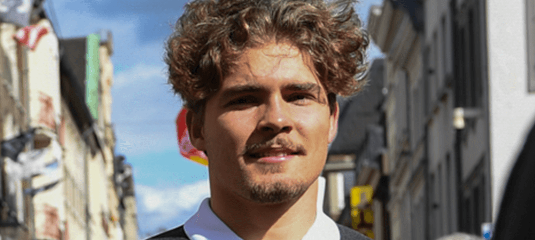 Kevin Marx Norén bei der Saisoneröffnung der DEG auf dem Marktplatz.