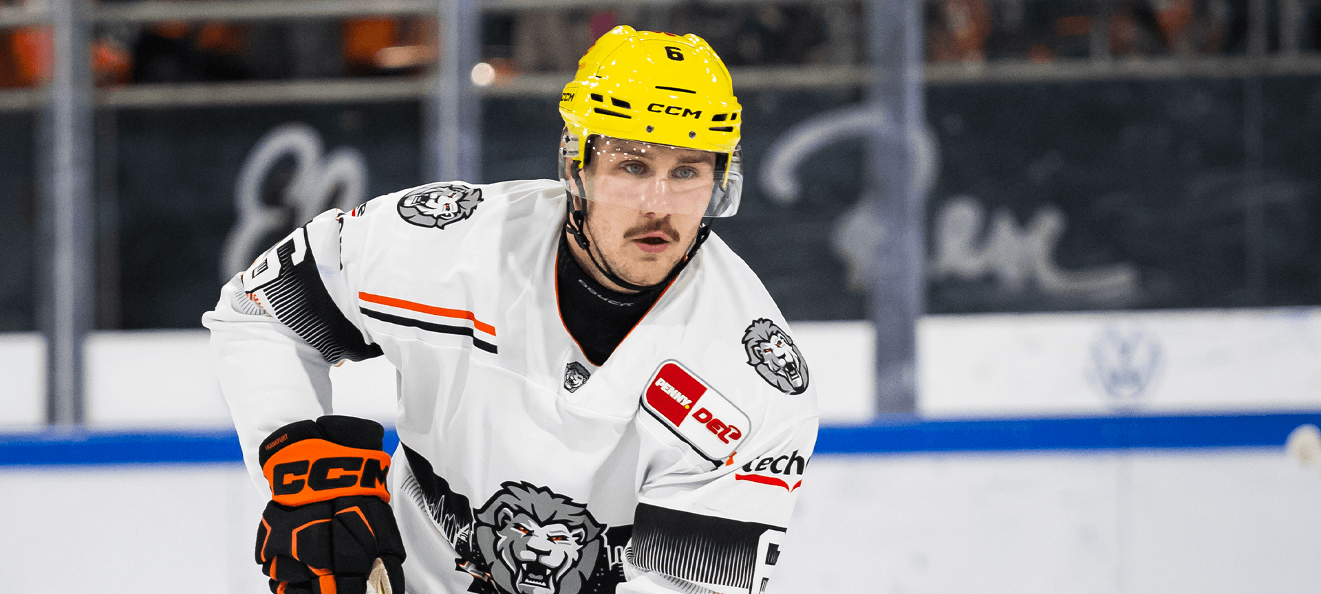 DEG-Neuzugang Kevin MAginot im Trikot der Löwen Frankfurt