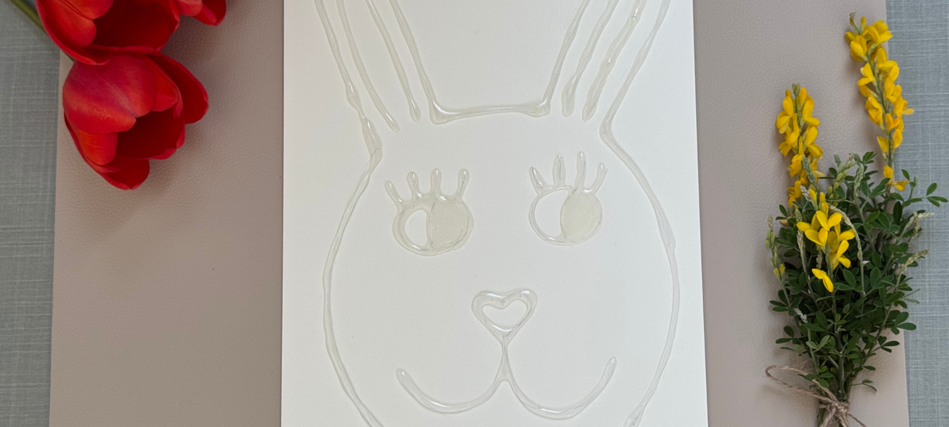 2. mit Flüssigkleber nachfahren